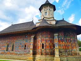 Mănăstirea Dragomirna: Capodopera Arhitecturii Moldovenești